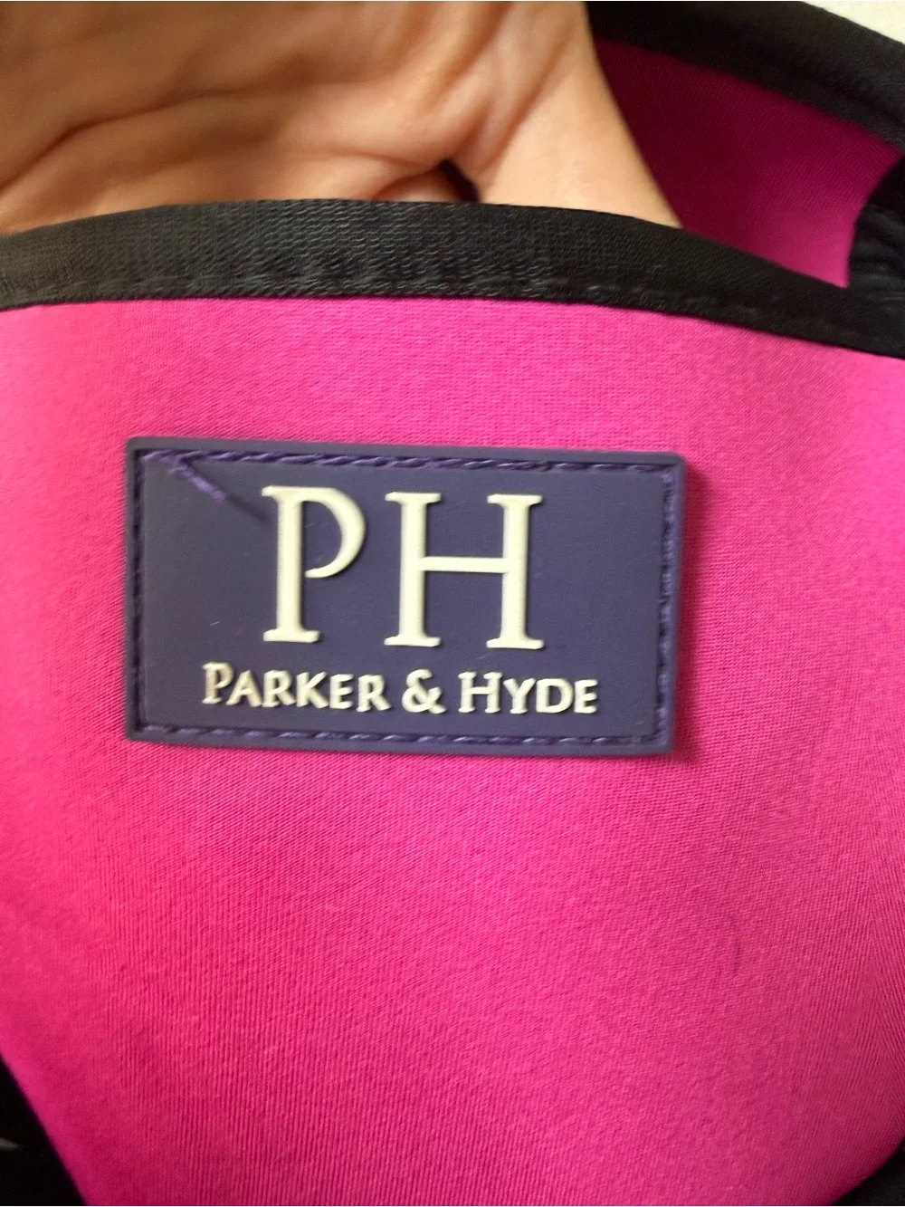 Parker & Hyde Camo Neoprene Tote - Picture 10 of 10